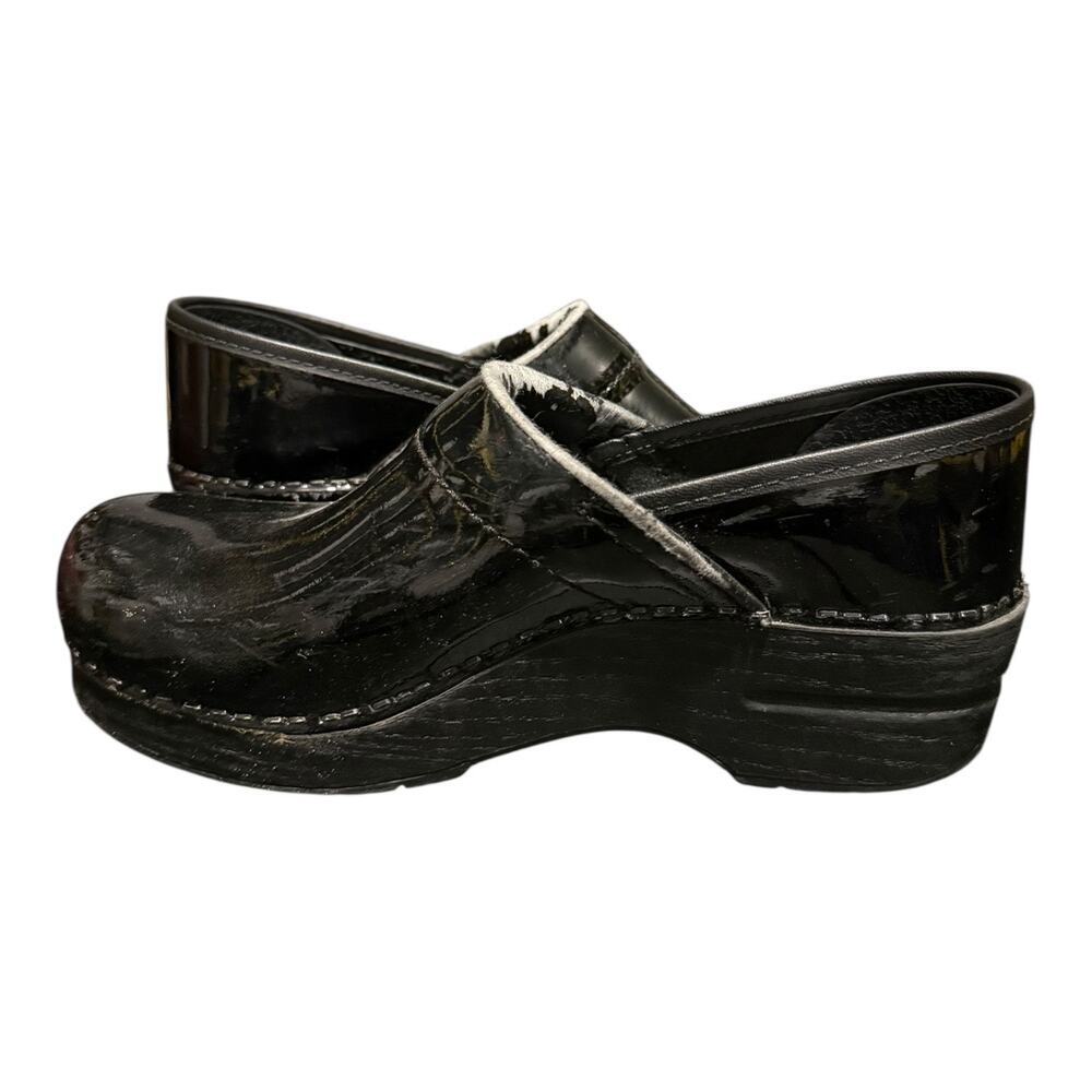 Dansko Professional Black Patent Leather Clogs Womens EU 37 Nursing Shoes 6.5-7 - Picture 7 of 9